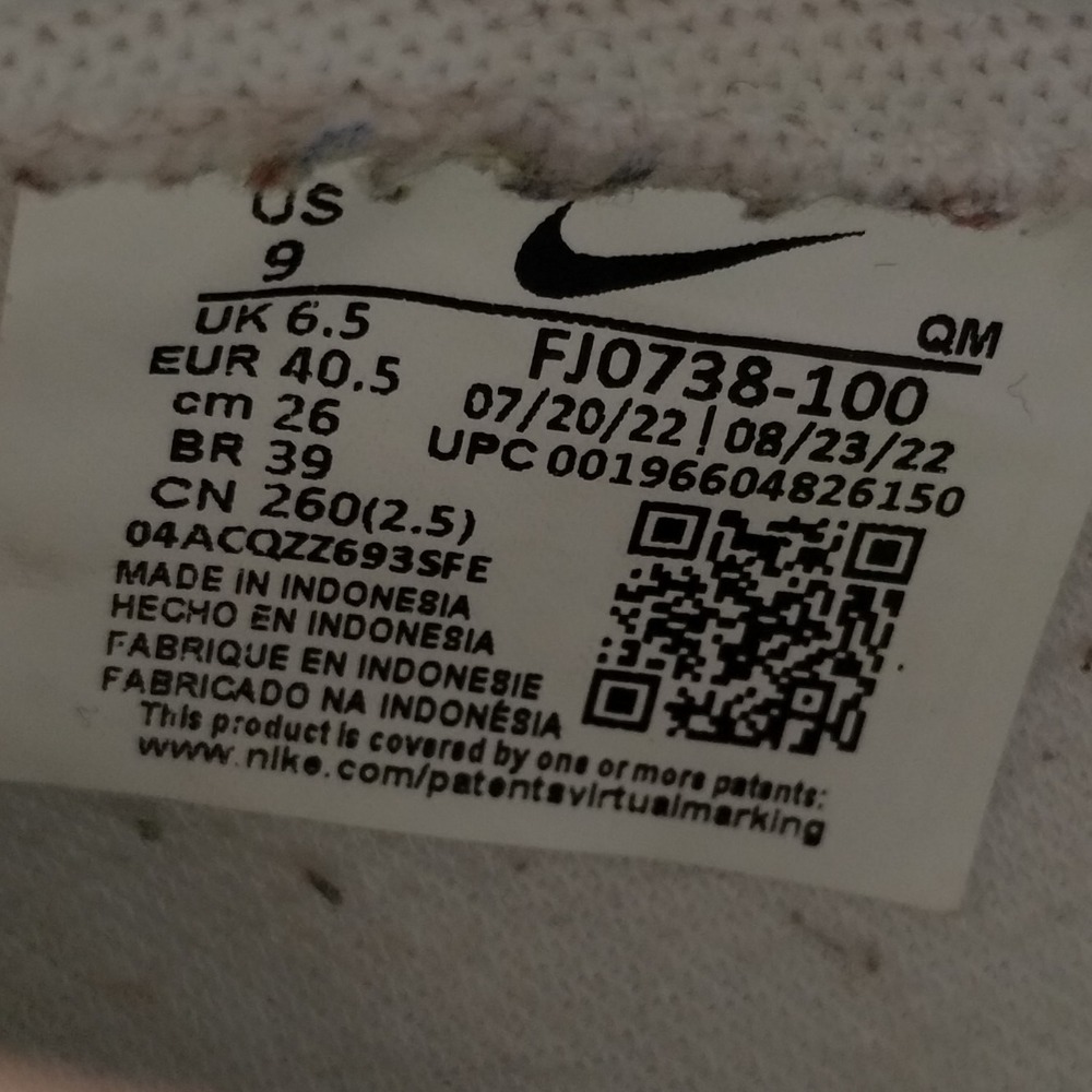 Nike Women's White and Blue Sneakers - Picture 8 of 8